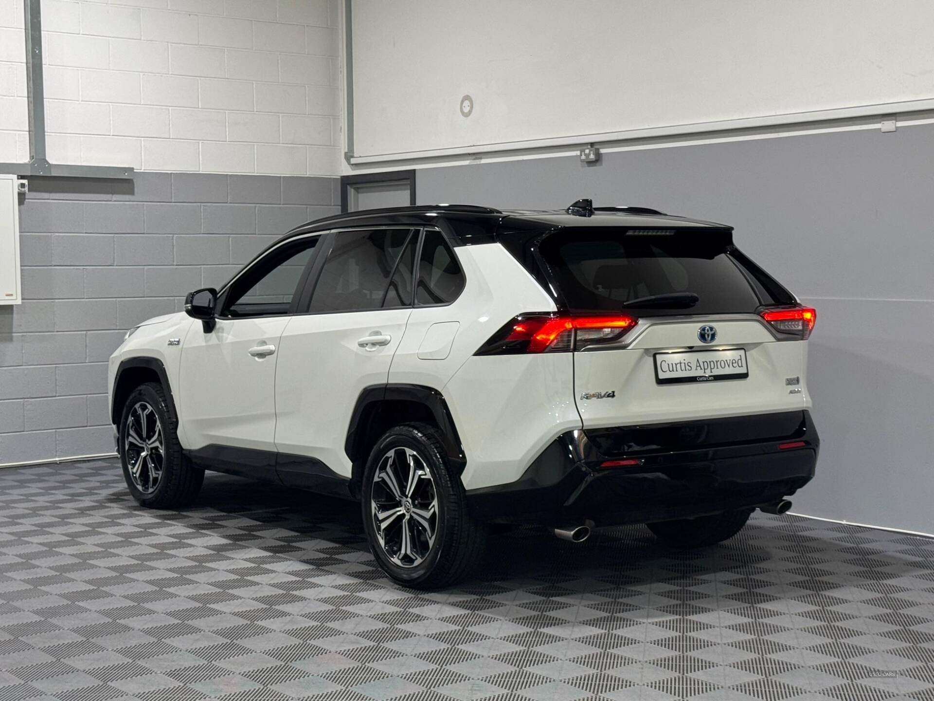 Nov 2022 Toyota RAV4 2.5 PHEV Dynamic 5dr CVT