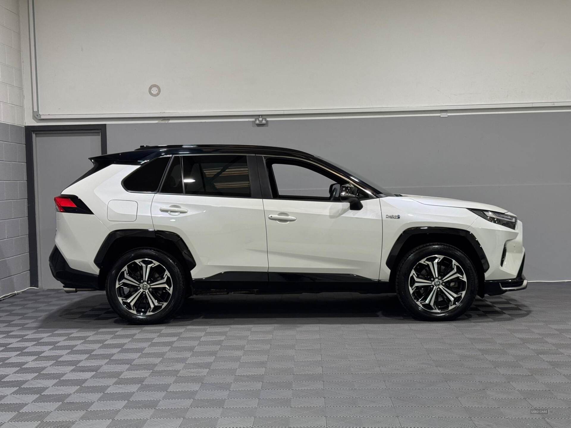 Nov 2022 Toyota RAV4 2.5 PHEV Dynamic 5dr CVT