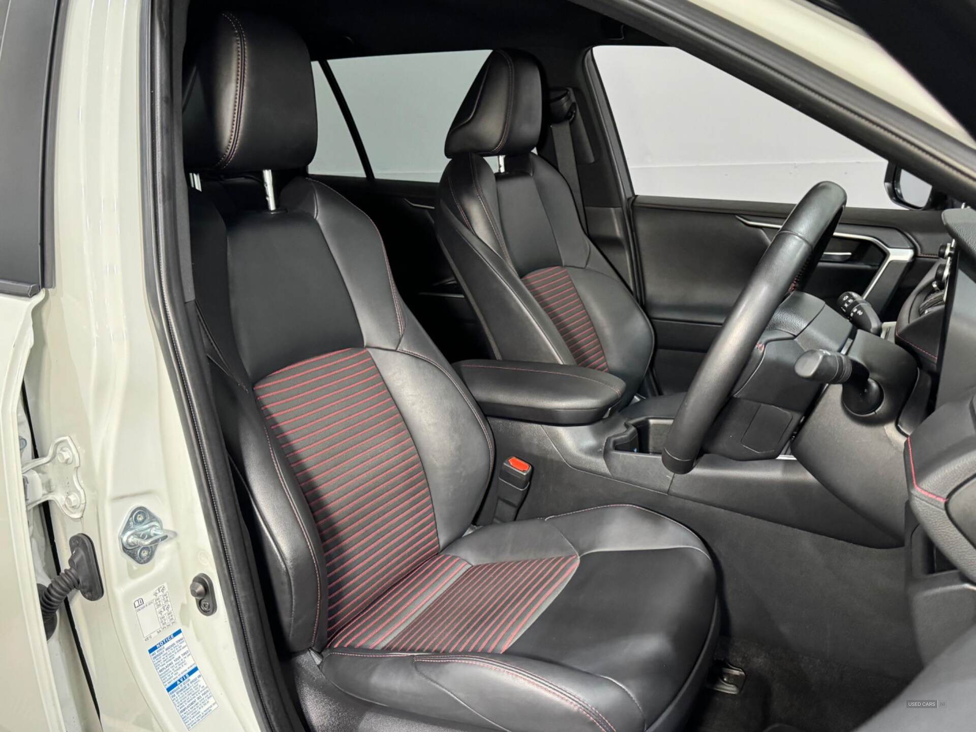 Nov 2022 Toyota RAV4 2.5 PHEV Dynamic 5dr CVT