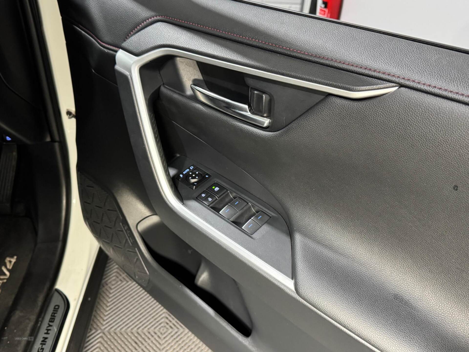 Nov 2022 Toyota RAV4 2.5 PHEV Dynamic 5dr CVT