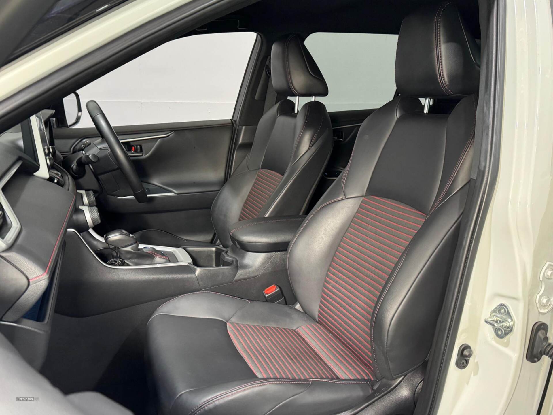 Nov 2022 Toyota RAV4 2.5 PHEV Dynamic 5dr CVT