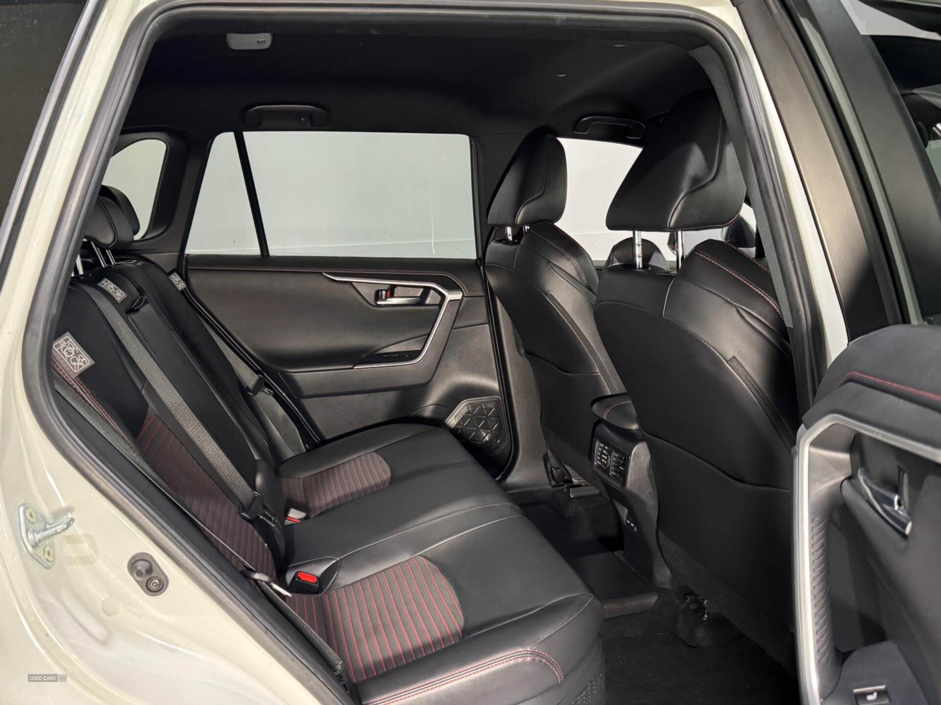 Nov 2022 Toyota RAV4 2.5 PHEV Dynamic 5dr CVT