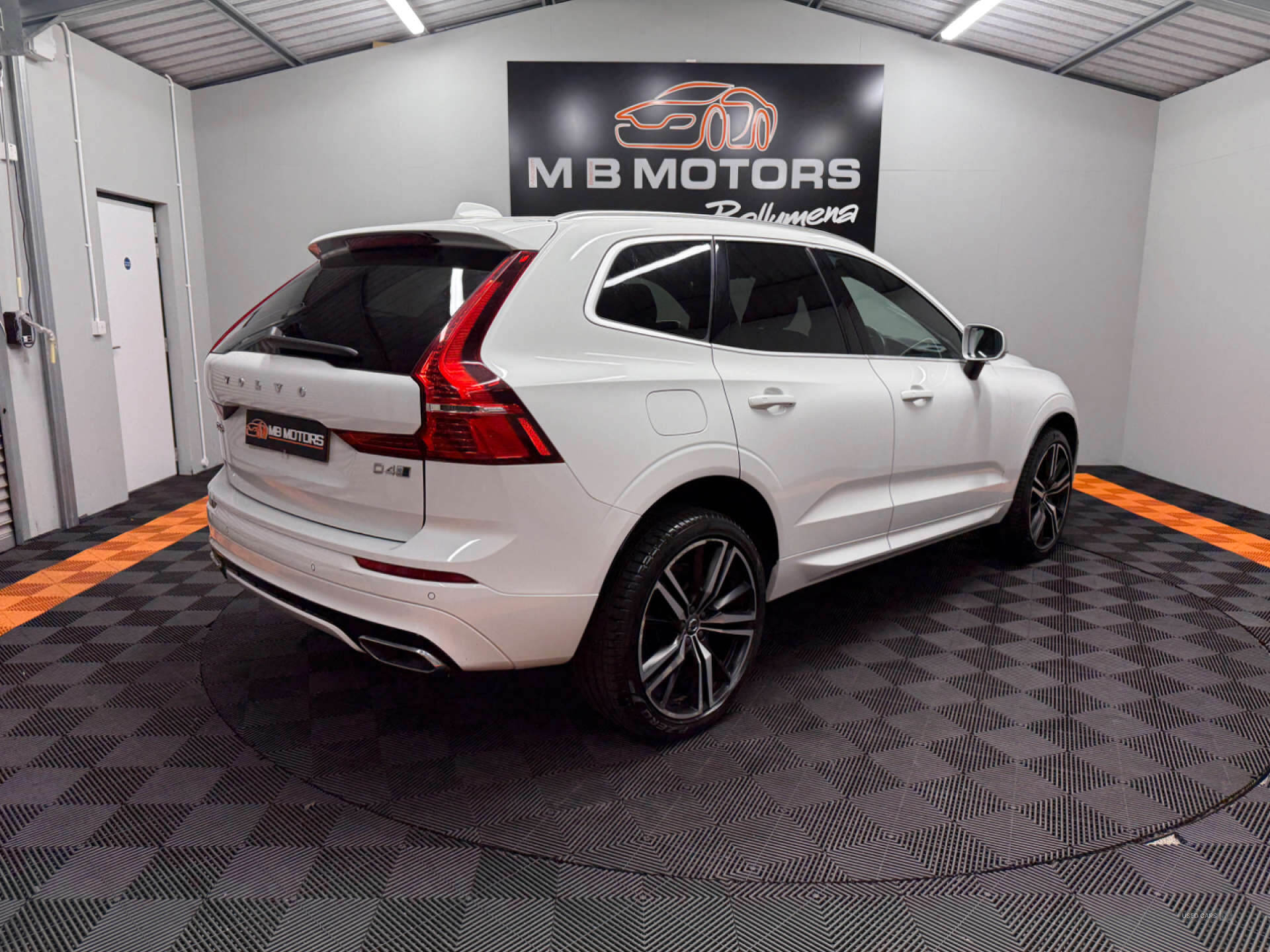 Jun 2019 Volvo XC60 2.0 D4 R DESIGN Pro 5dr AWD Geartronic