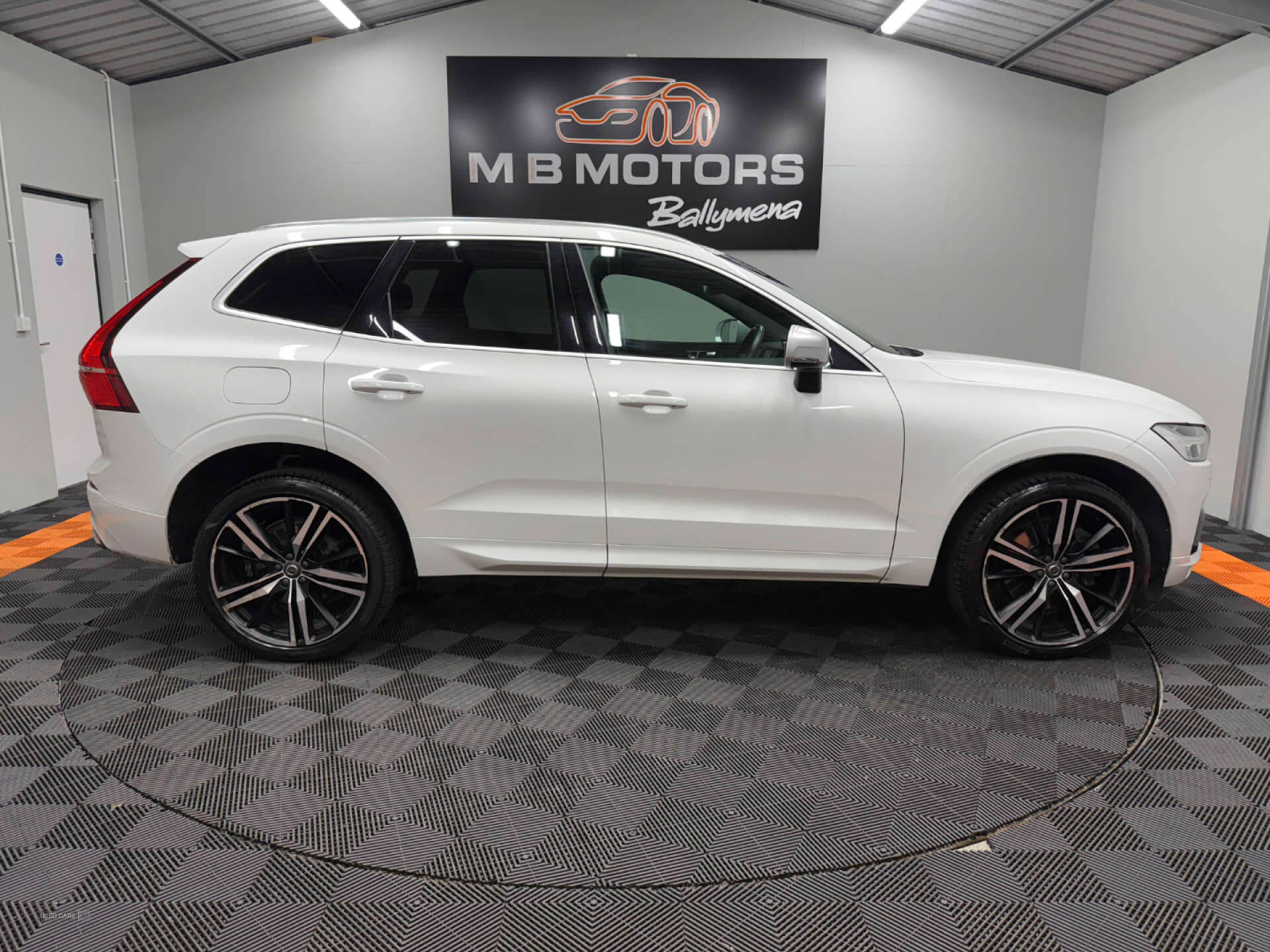 Jun 2019 Volvo XC60 2.0 D4 R DESIGN Pro 5dr AWD Geartronic