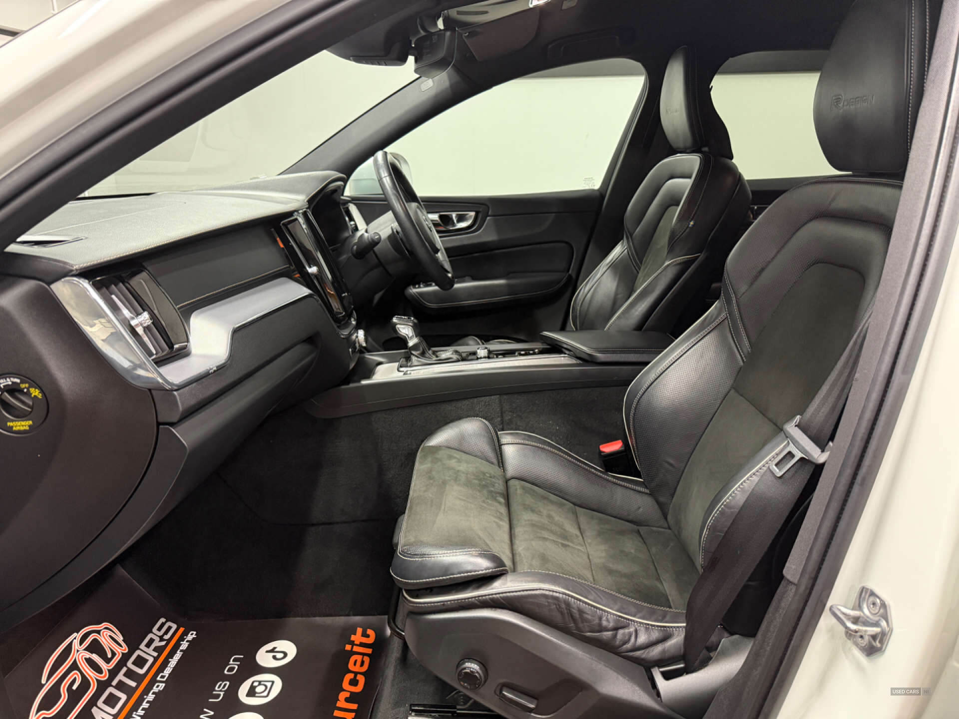 Jun 2019 Volvo XC60 2.0 D4 R DESIGN Pro 5dr AWD Geartronic