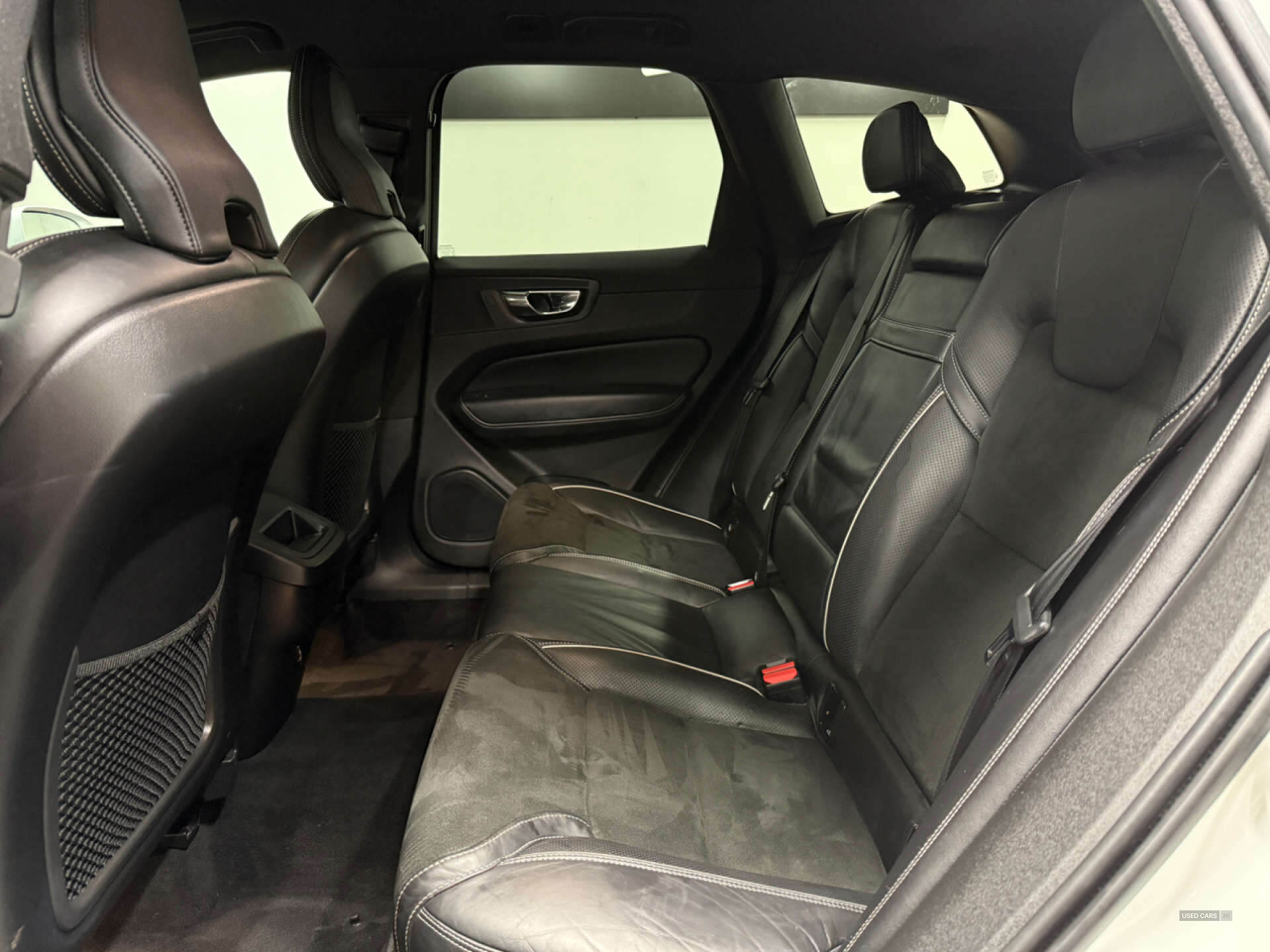 Jun 2019 Volvo XC60 2.0 D4 R DESIGN Pro 5dr AWD Geartronic