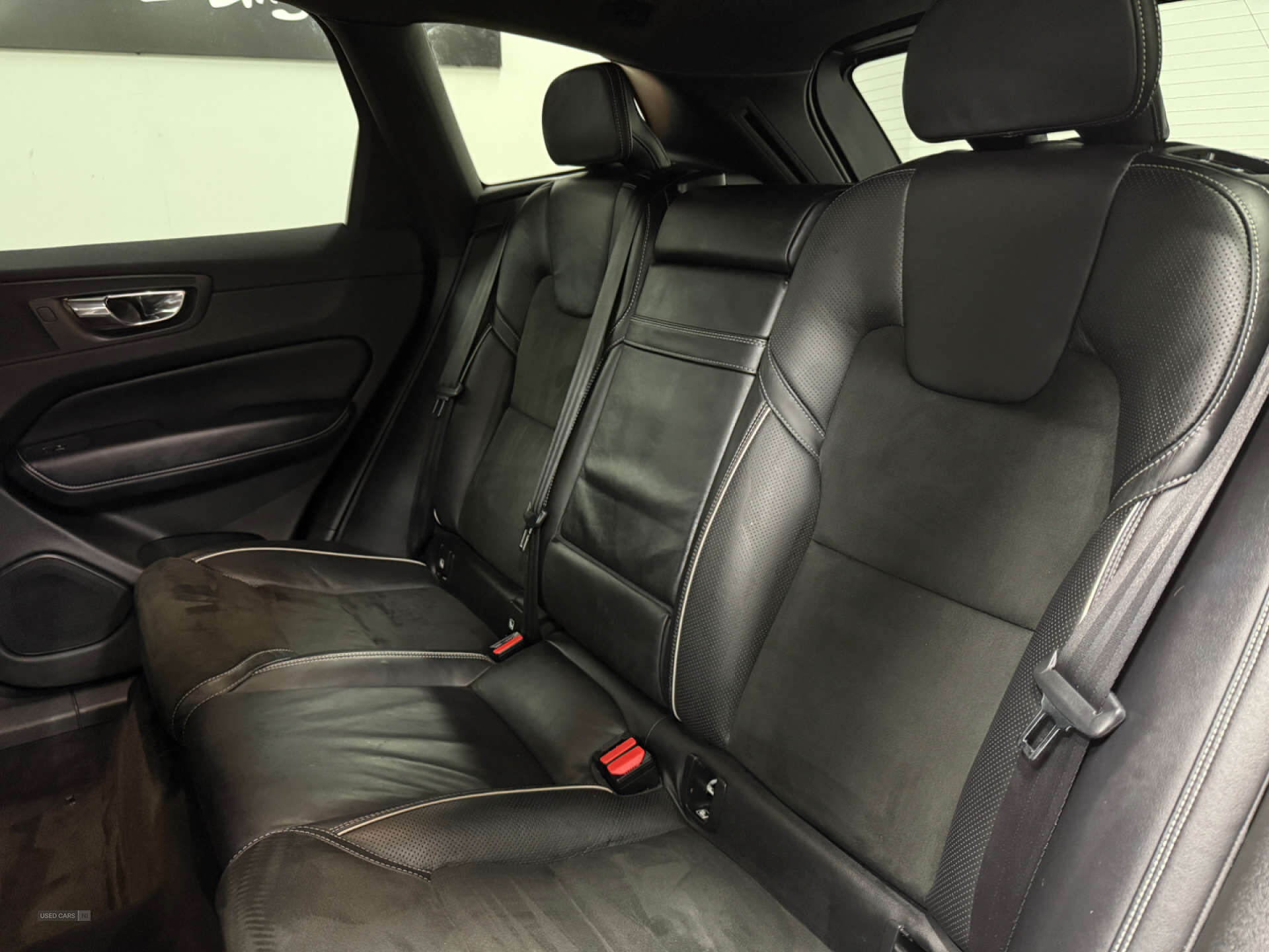 Jun 2019 Volvo XC60 2.0 D4 R DESIGN Pro 5dr AWD Geartronic