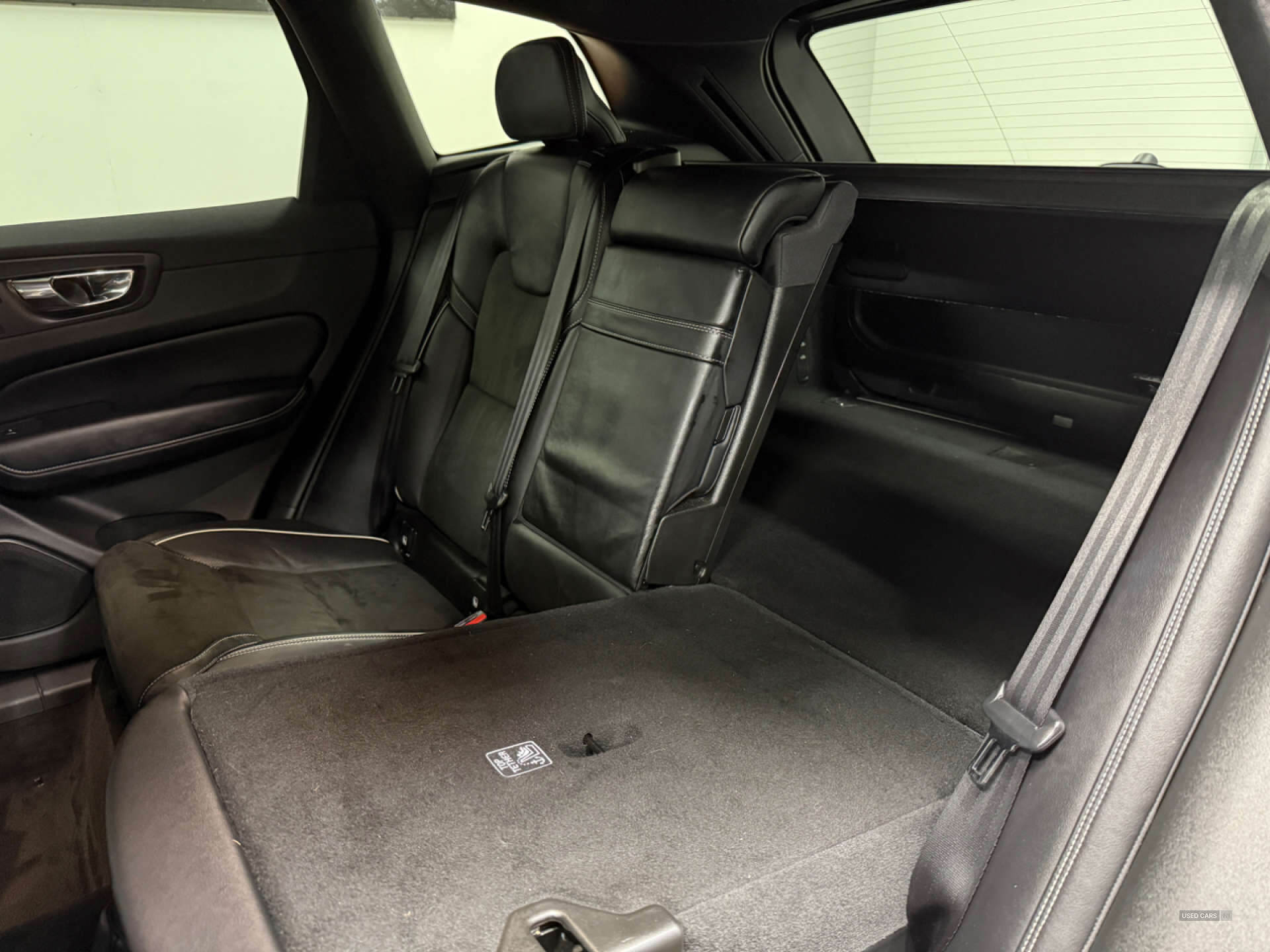 Jun 2019 Volvo XC60 2.0 D4 R DESIGN Pro 5dr AWD Geartronic
