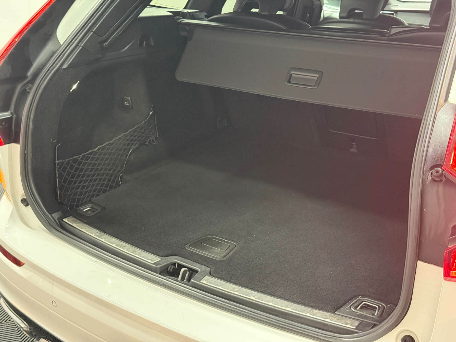 Jun 2019 Volvo XC60 2.0 D4 R DESIGN Pro 5dr AWD Geartronic
