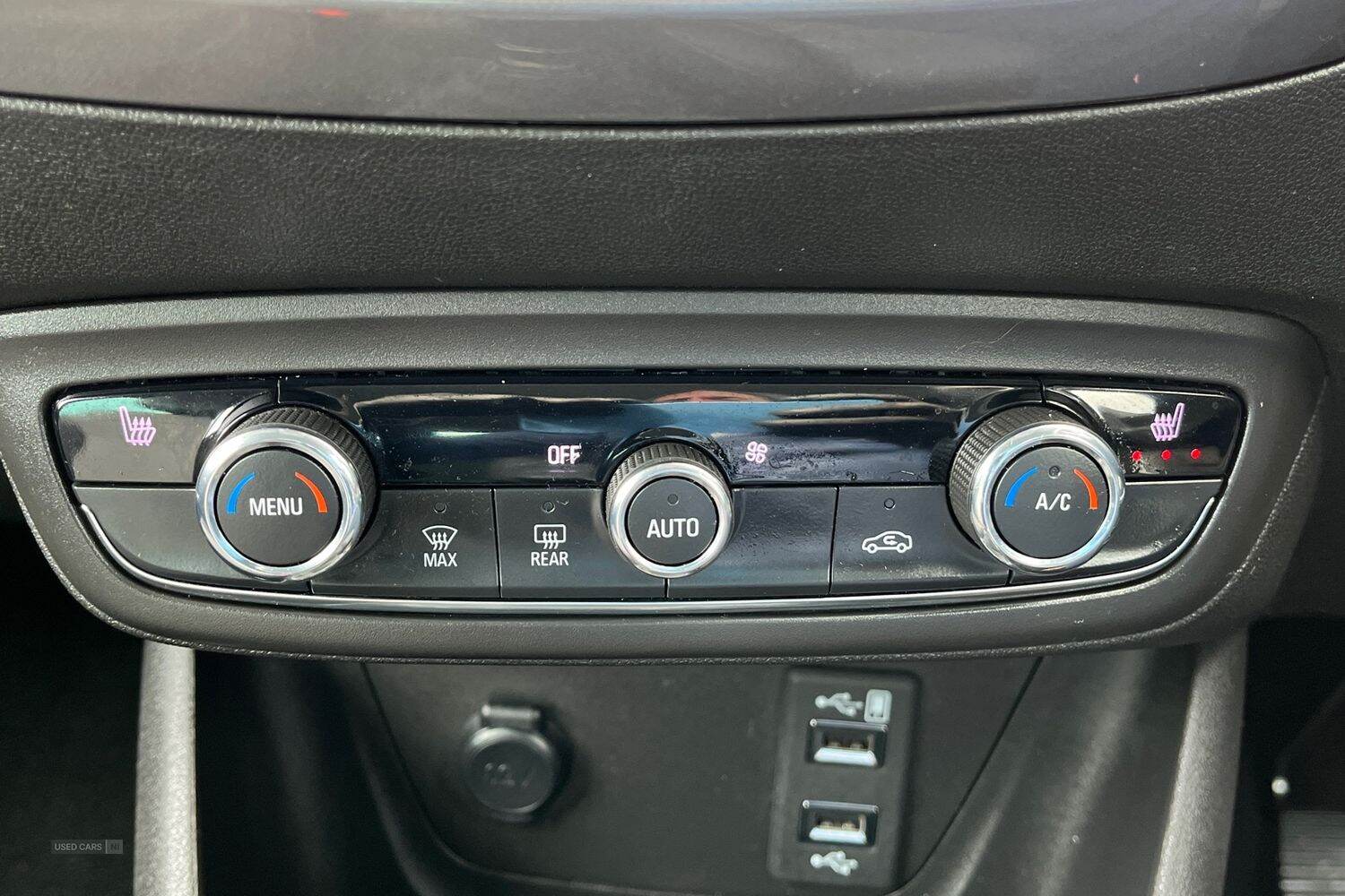 Jan 2022 Vauxhall Crossland 1.2 Turbo Elite Edition 5dr