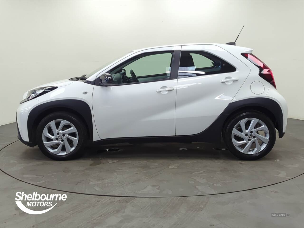 Apr 2023 Toyota Aygo X 1.0 VVT-i Pure 5dr Auto