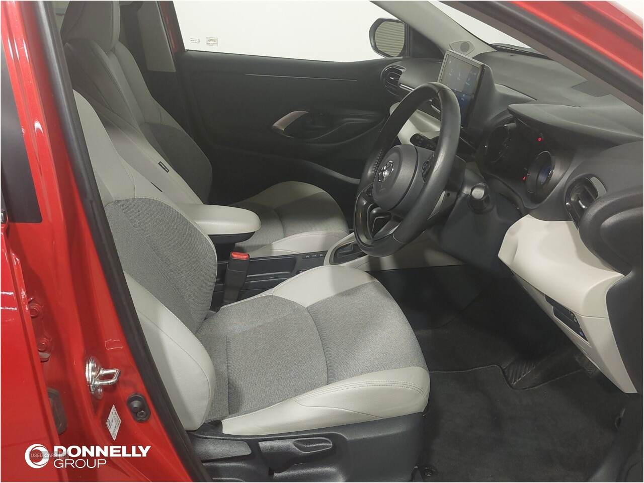Sep 2022 Toyota Yaris 1.5 Hybrid Excel 5dr CVT