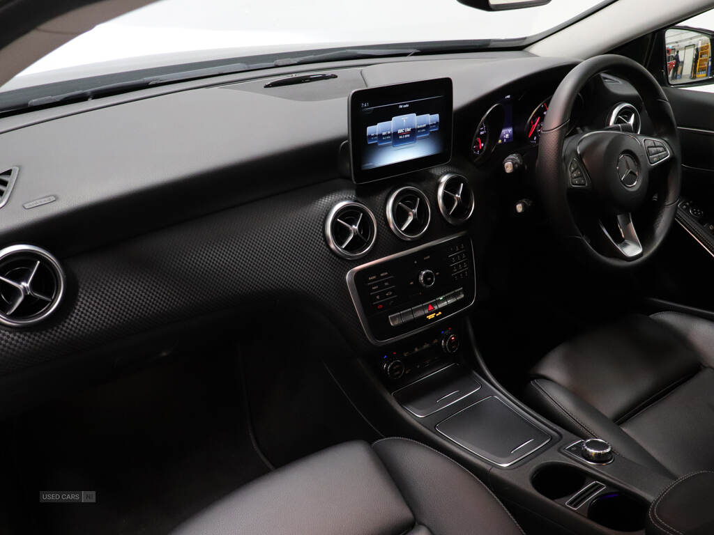 Mar 2018 Mercedes-Benz A Class A180d Sport Premium 5dr Auto