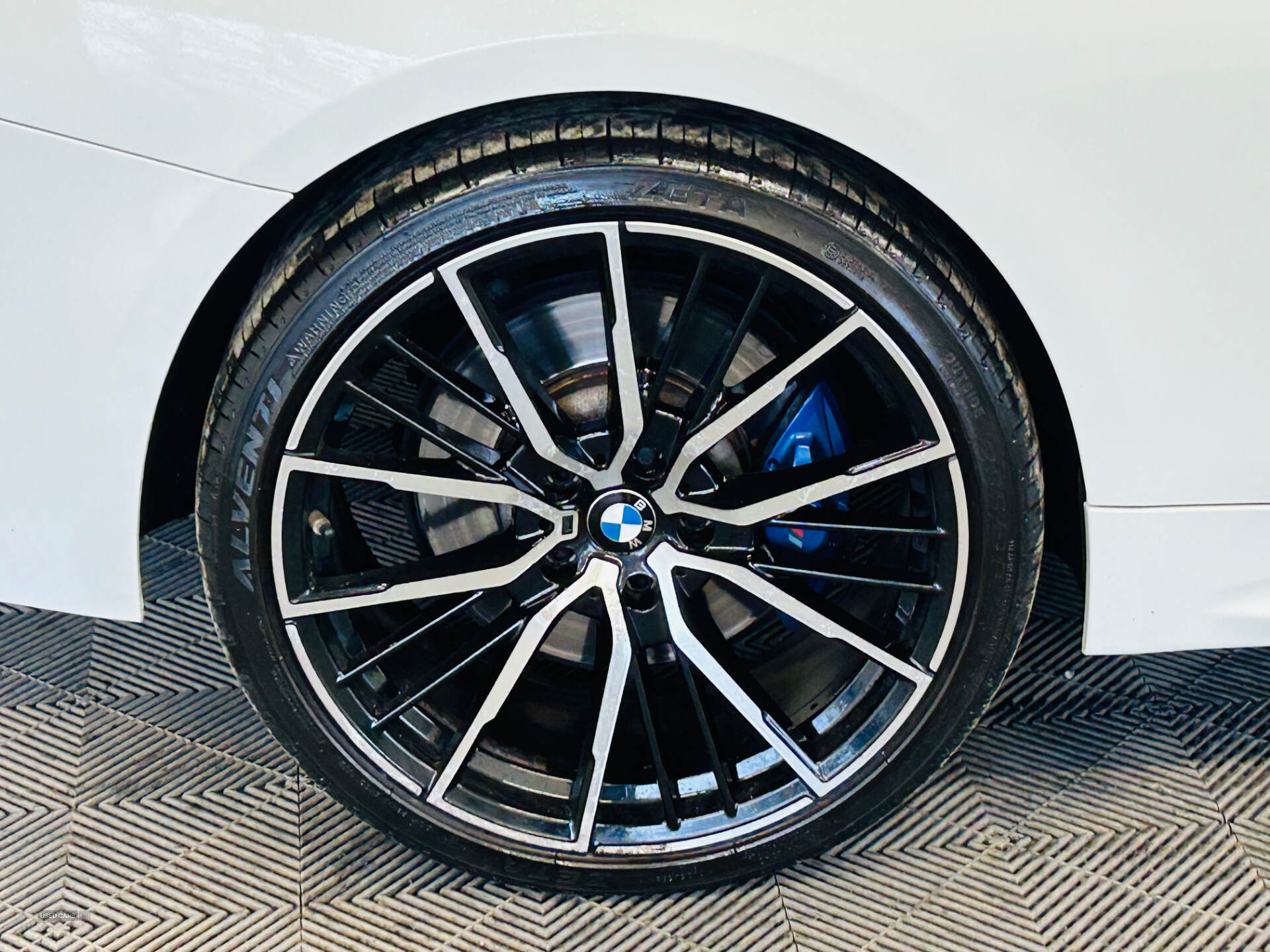 Oct 2015 BMW 4 Series 420d [190] xDrive M Sport 2dr Auto [Prof Media]