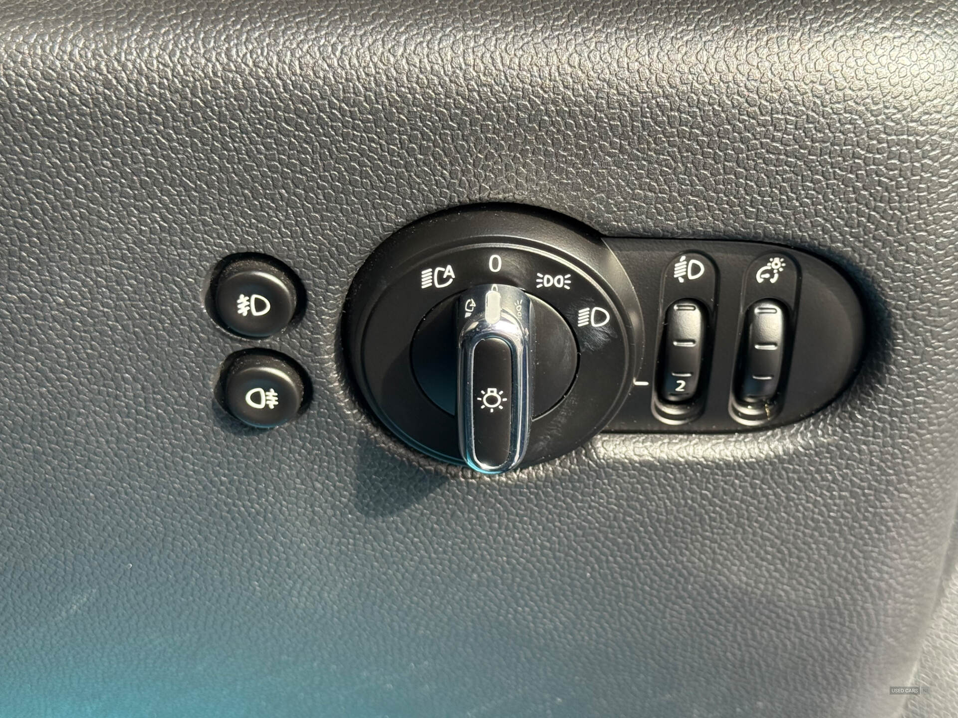 MINI Hatch in Down