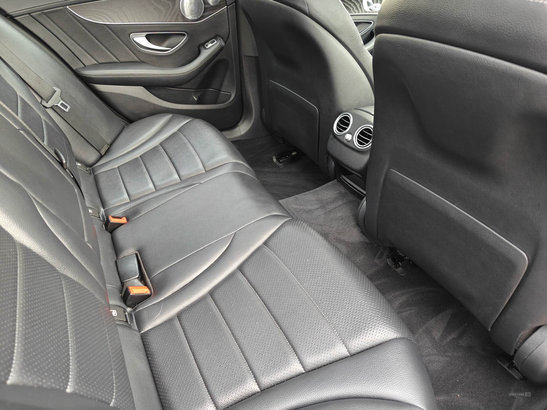 Dec 2016 Mercedes C-Class C250d AMG Line Premium Plus 4dr Auto