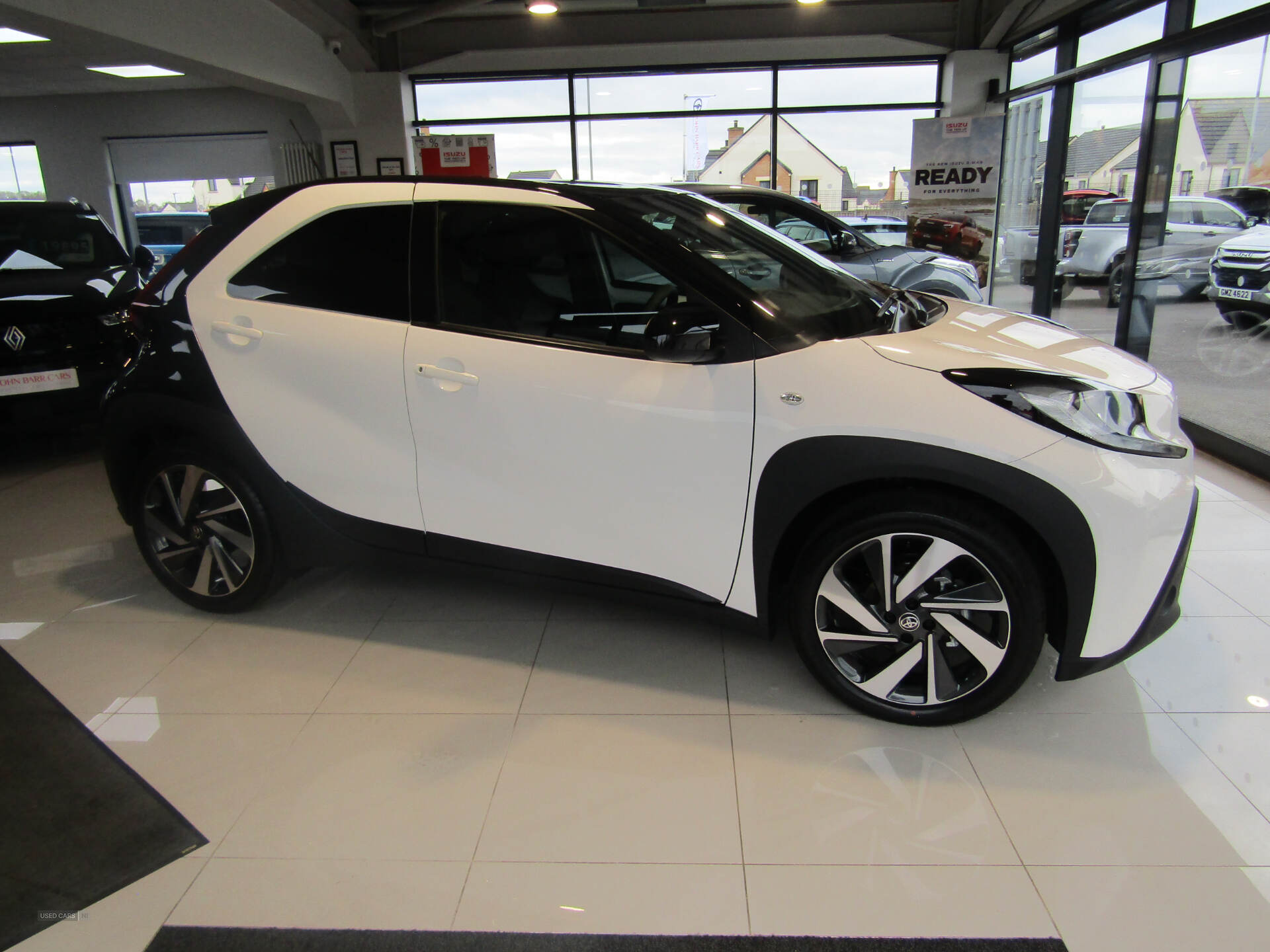Feb 2025 Toyota Aygo X 1.0 VVT-i Edge 5dr