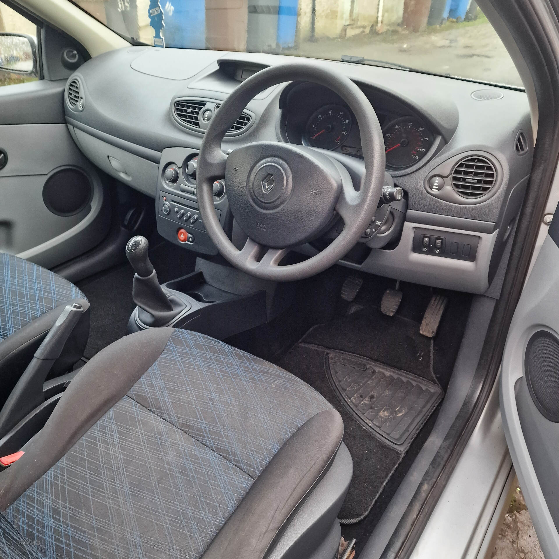 Jun 2007 Renault Clio 1.2 16V Extreme 3dr