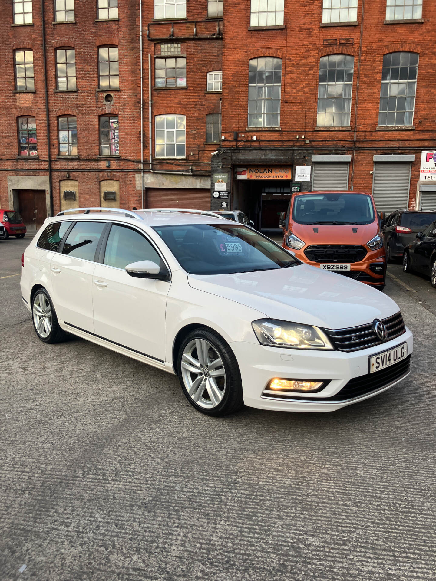 Mar 2014 Volkswagen Passat 2.0 TDI Bluemotion Tech R-Line 5dr