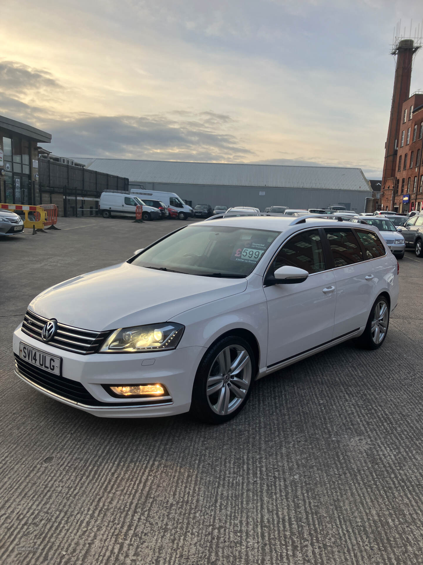 Mar 2014 Volkswagen Passat 2.0 TDI Bluemotion Tech R-Line 5dr