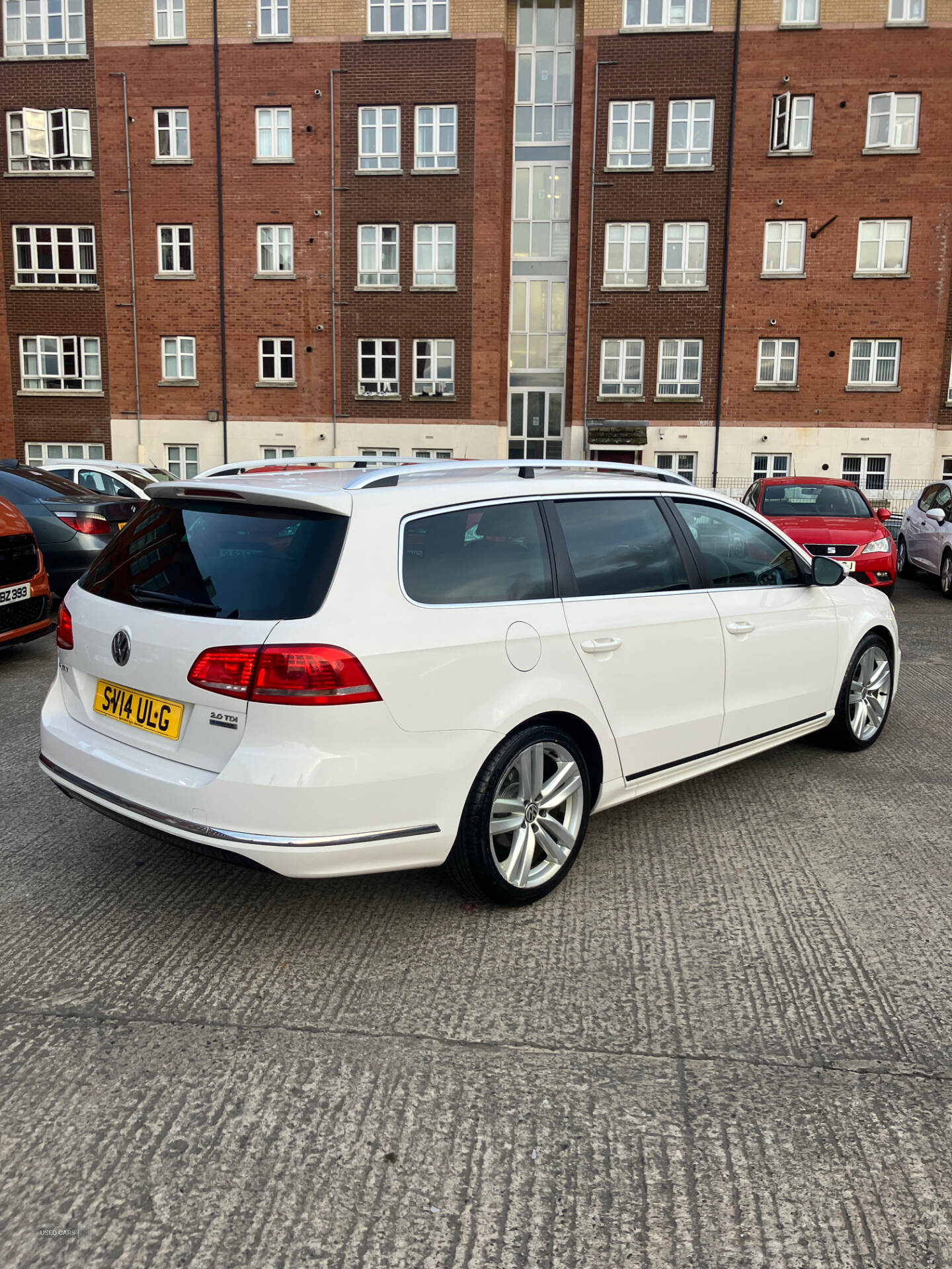 Mar 2014 Volkswagen Passat 2.0 TDI Bluemotion Tech R-Line 5dr