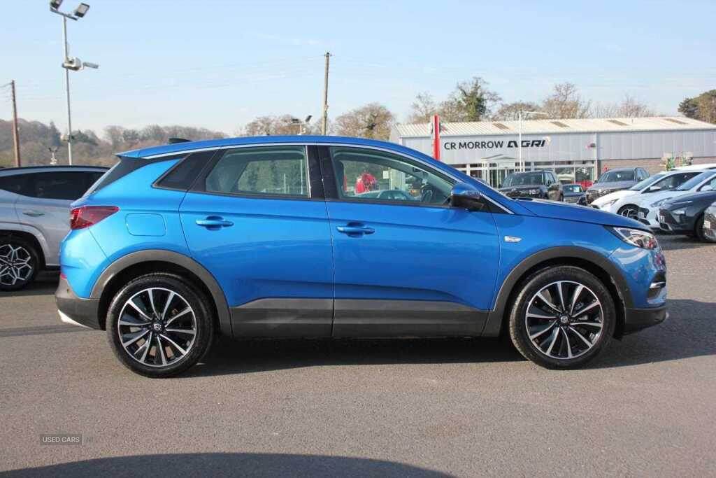Sep 2021 Vauxhall Grandland X 1.2 Turbo Elite Nav 5dr