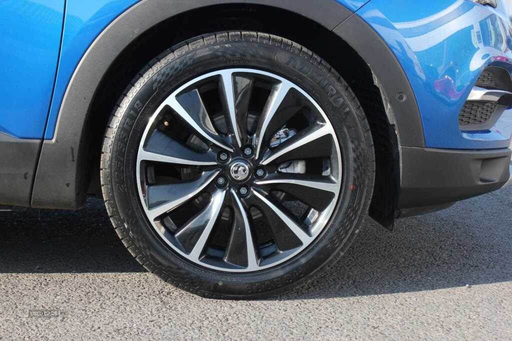 Sep 2021 Vauxhall Grandland X 1.2 Turbo Elite Nav 5dr
