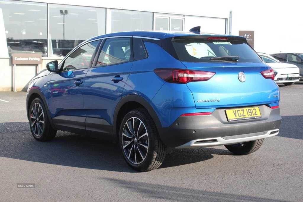 Sep 2021 Vauxhall Grandland X 1.2 Turbo Elite Nav 5dr