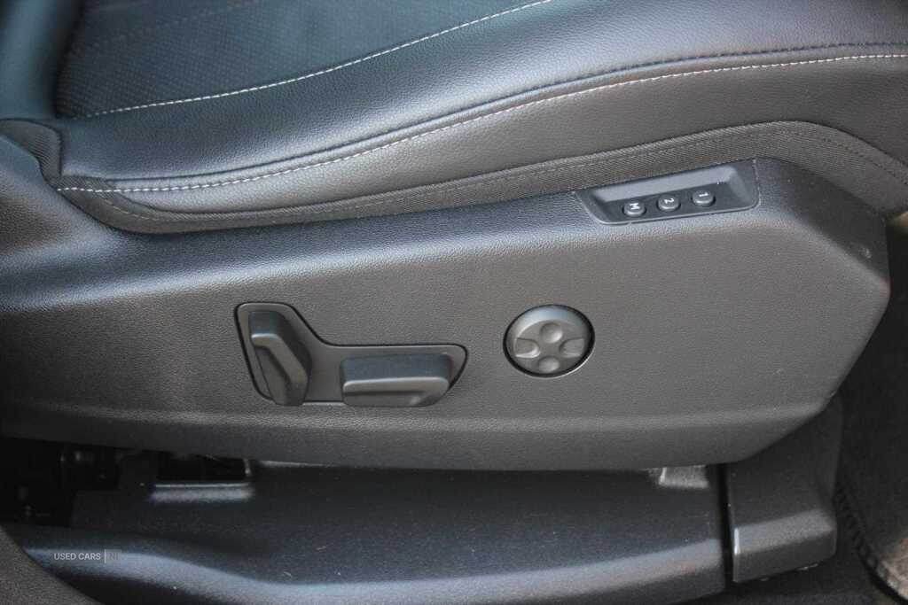 Sep 2021 Vauxhall Grandland X 1.2 Turbo Elite Nav 5dr