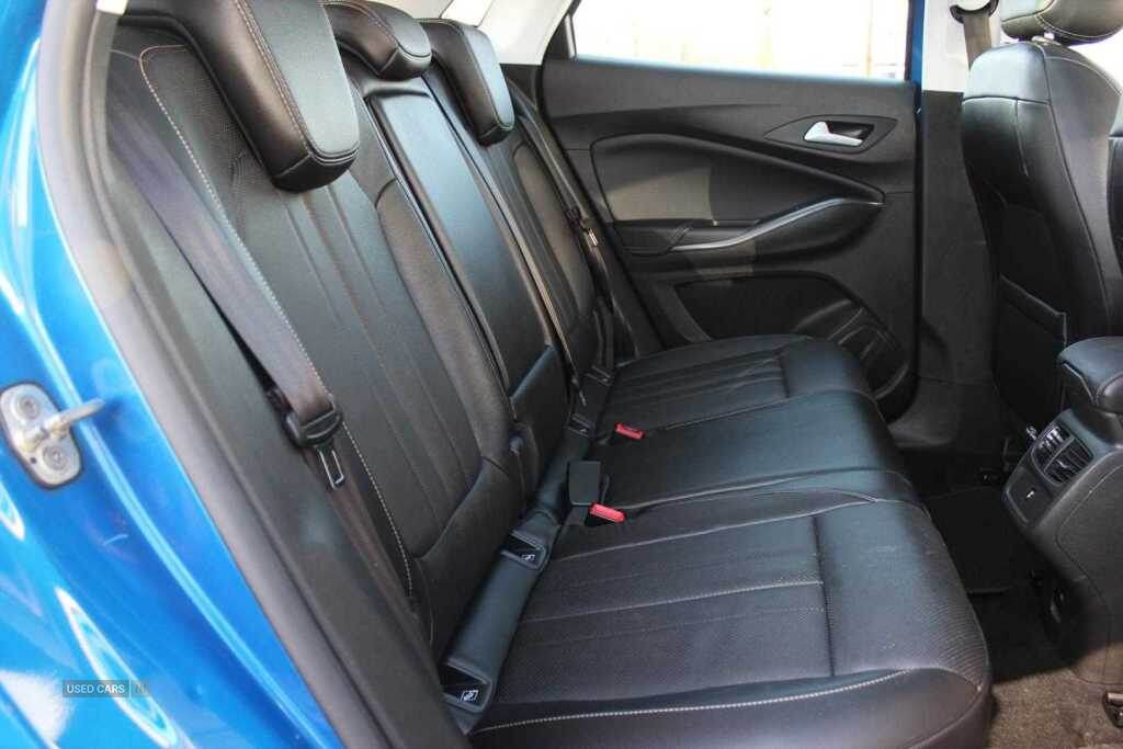 Sep 2021 Vauxhall Grandland X 1.2 Turbo Elite Nav 5dr