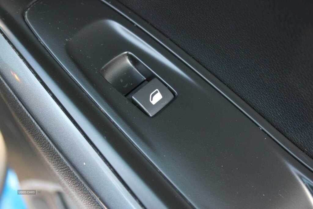 Sep 2021 Vauxhall Grandland X 1.2 Turbo Elite Nav 5dr