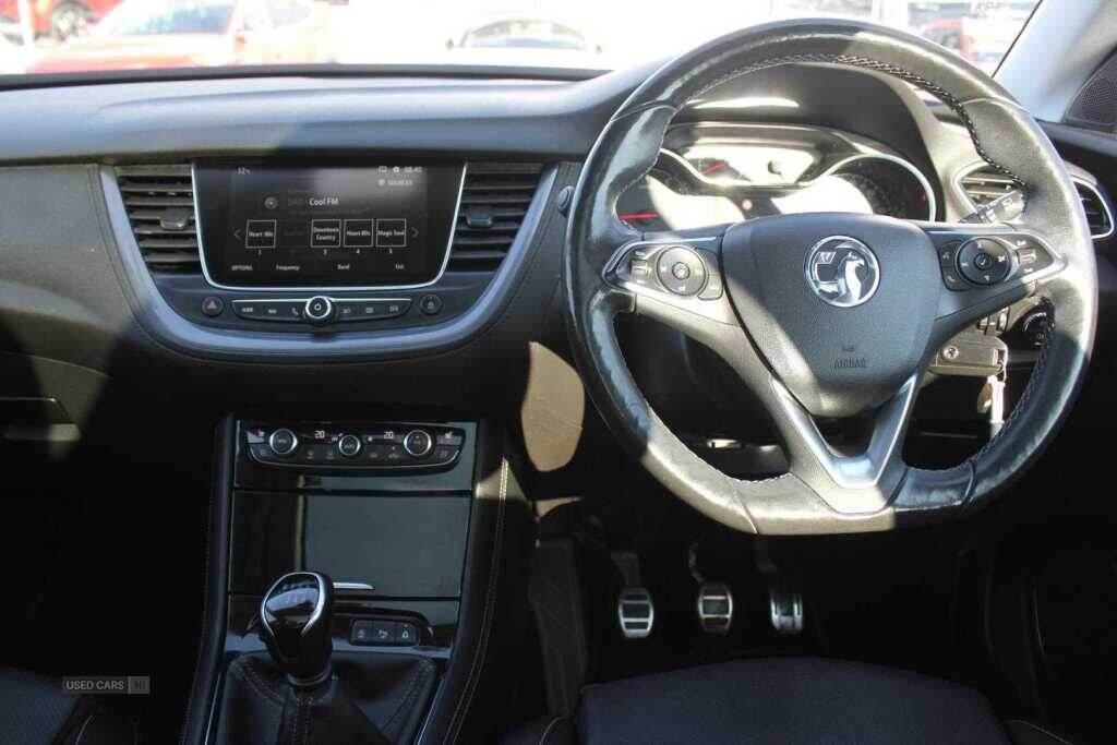 Sep 2021 Vauxhall Grandland X 1.2 Turbo Elite Nav 5dr