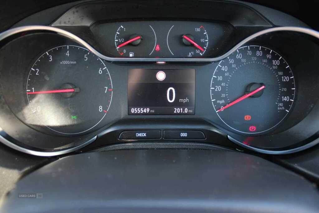 Sep 2021 Vauxhall Grandland X 1.2 Turbo Elite Nav 5dr