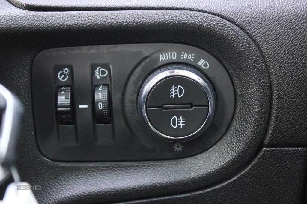 Sep 2021 Vauxhall Grandland X 1.2 Turbo Elite Nav 5dr