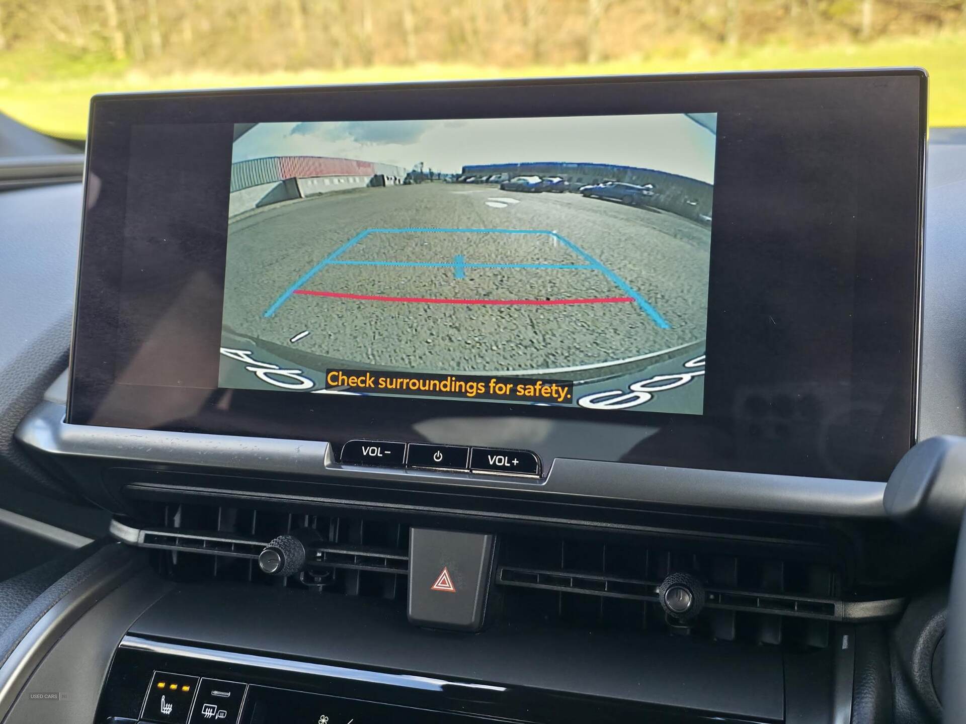 Dec 2023 Toyota C-HR 1.8 Hybrid Design 5dr CVT