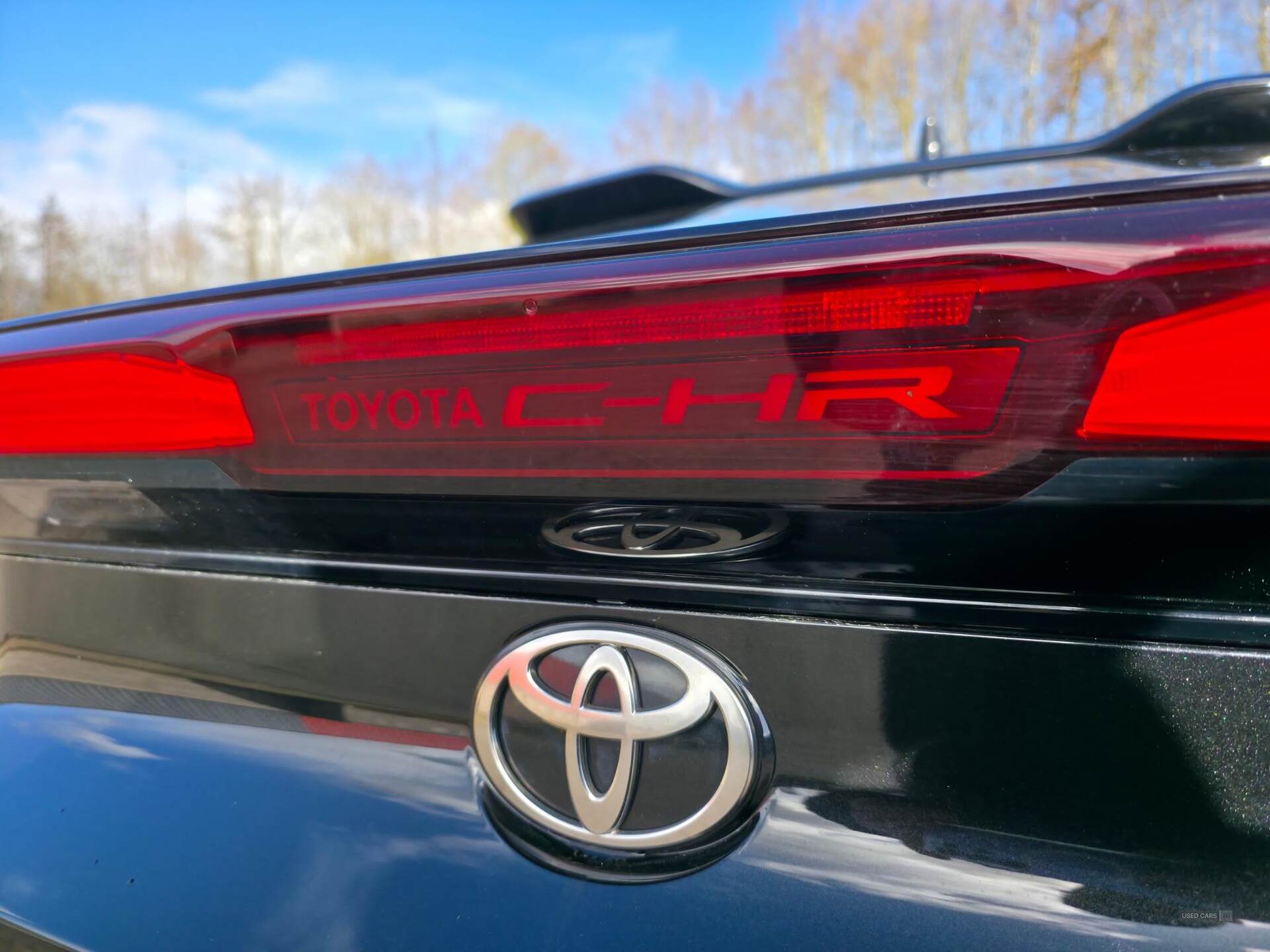 Dec 2023 Toyota C-HR 1.8 Hybrid Design 5dr CVT