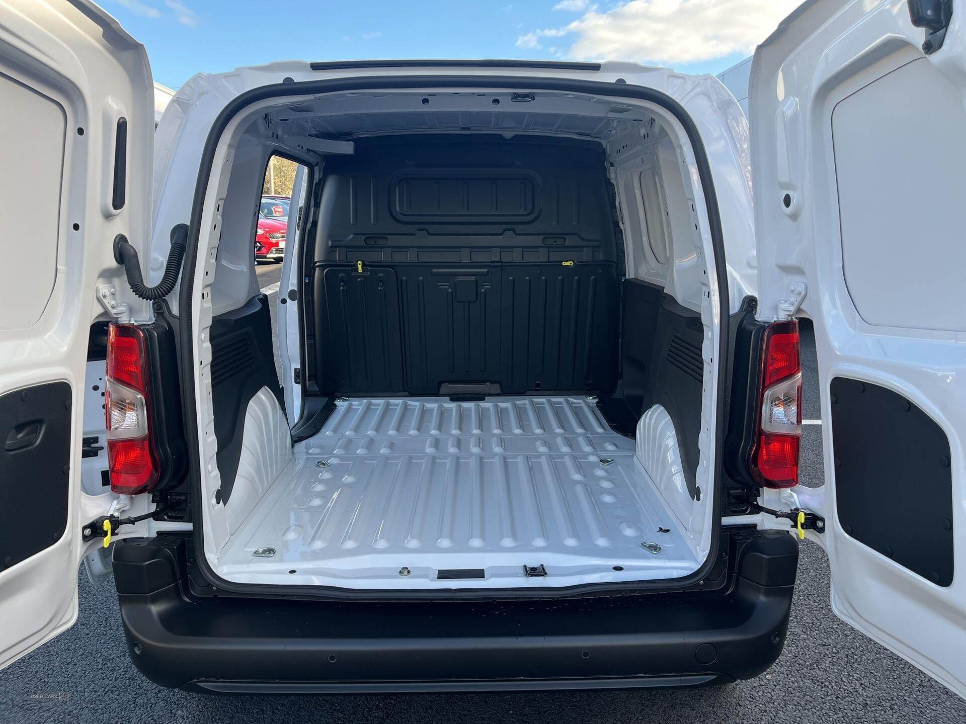 Feb 2025 Citroen Berlingo 1.5 BlueHDi 100ps Van Enterprise