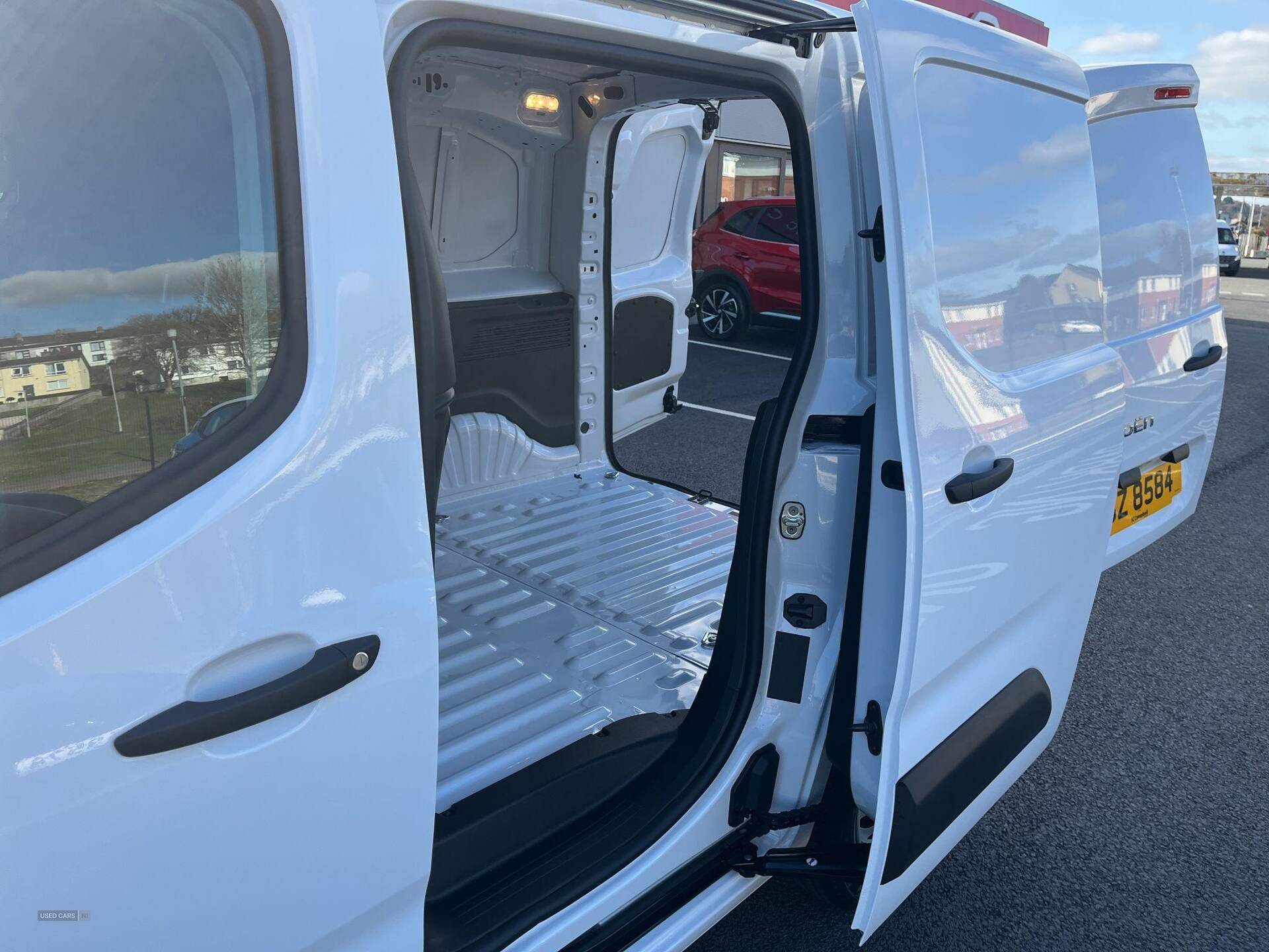 Feb 2025 Citroen Berlingo 1.5 BlueHDi 100ps Van Enterprise
