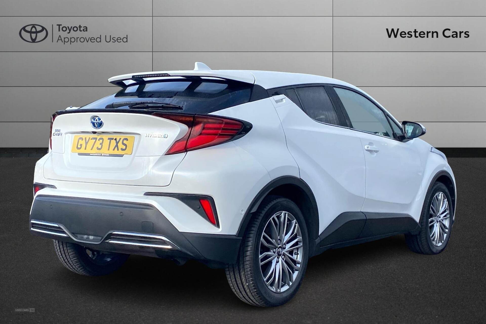Oct 2023 Toyota C-HR 2.0 Hybrid Excel 5dr CVT
