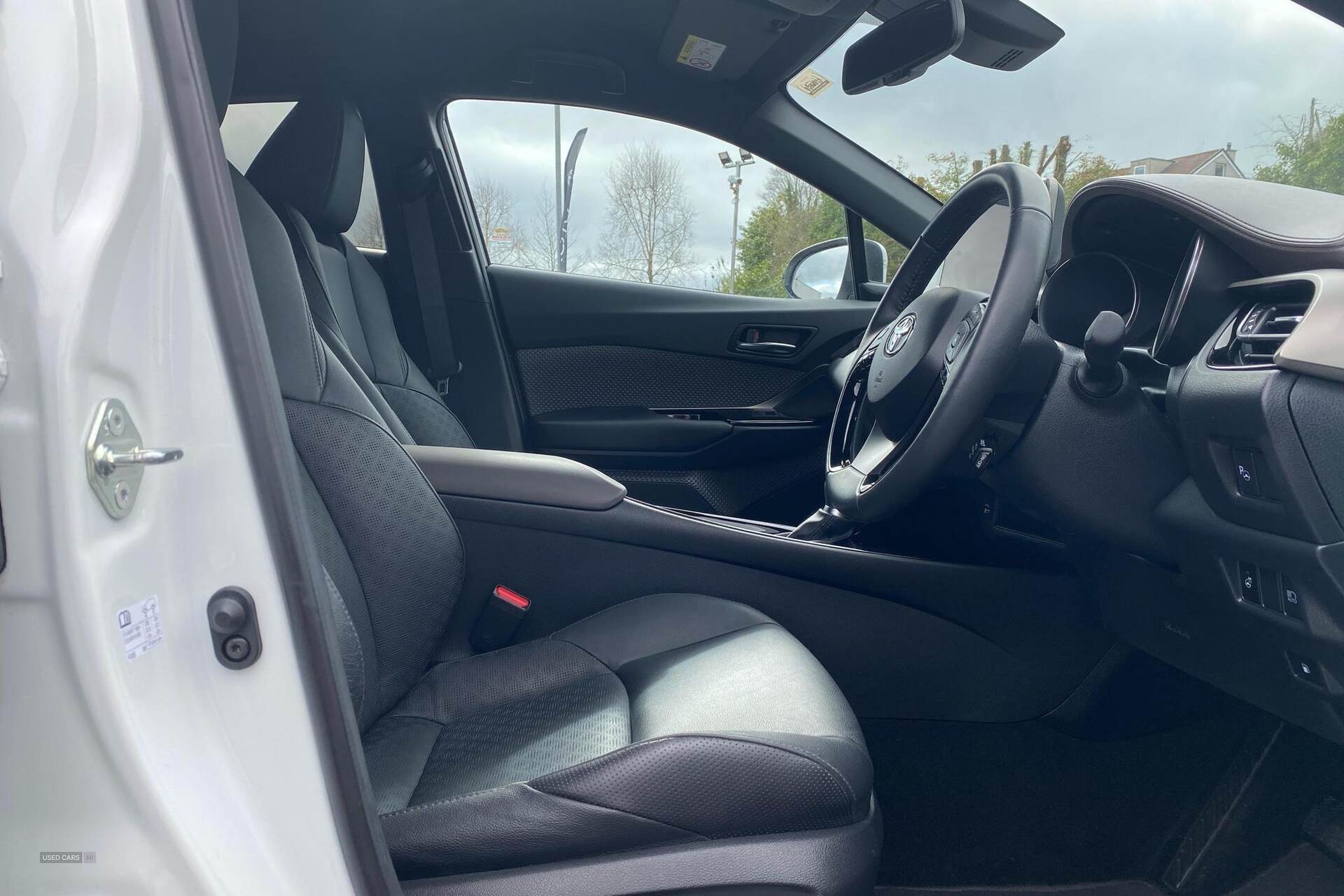 Oct 2023 Toyota C-HR 2.0 Hybrid Excel 5dr CVT