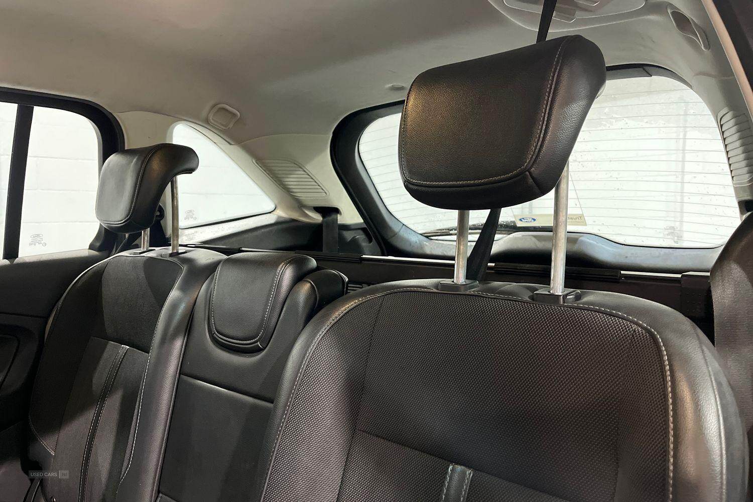 Jan 2016 Ford Grand C-MAX 1.5 TDCi Titanium X 5dr