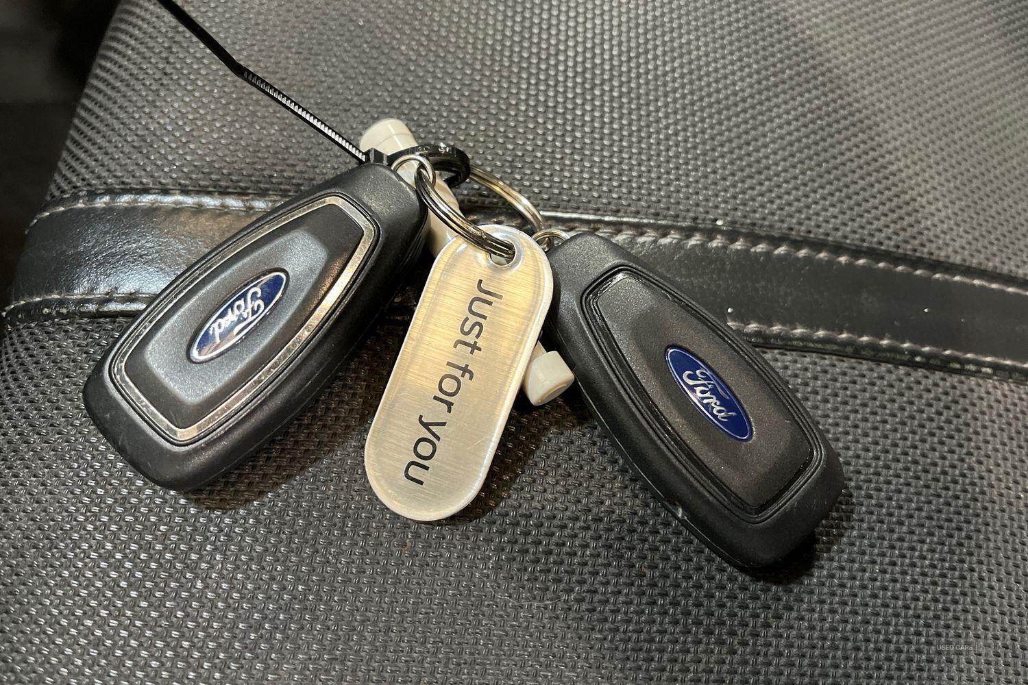 Jan 2016 Ford Grand C-MAX 1.5 TDCi Titanium X 5dr