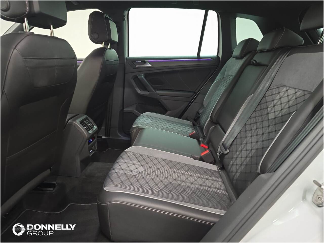 Jan 2023 Volkswagen Tiguan 2.0 TDI R-Line 5dr DSG