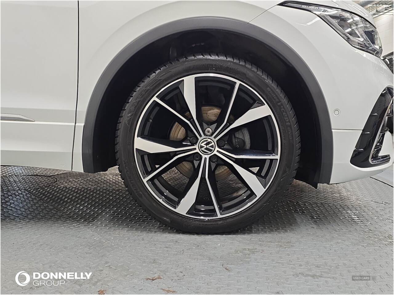 Jan 2023 Volkswagen Tiguan 2.0 TDI R-Line 5dr DSG