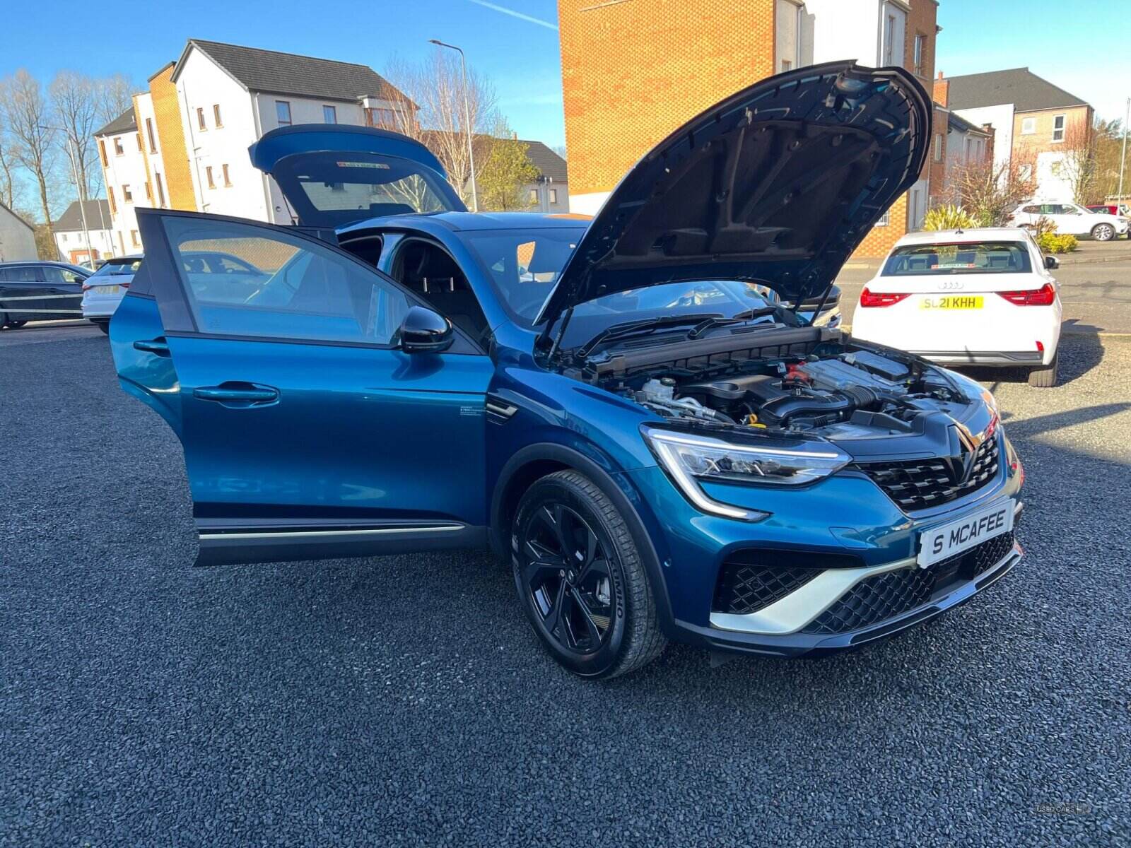 Jan 2023 Renault Arkana 1.6 E-Tech full hybrid 145 Engineered 5dr Auto