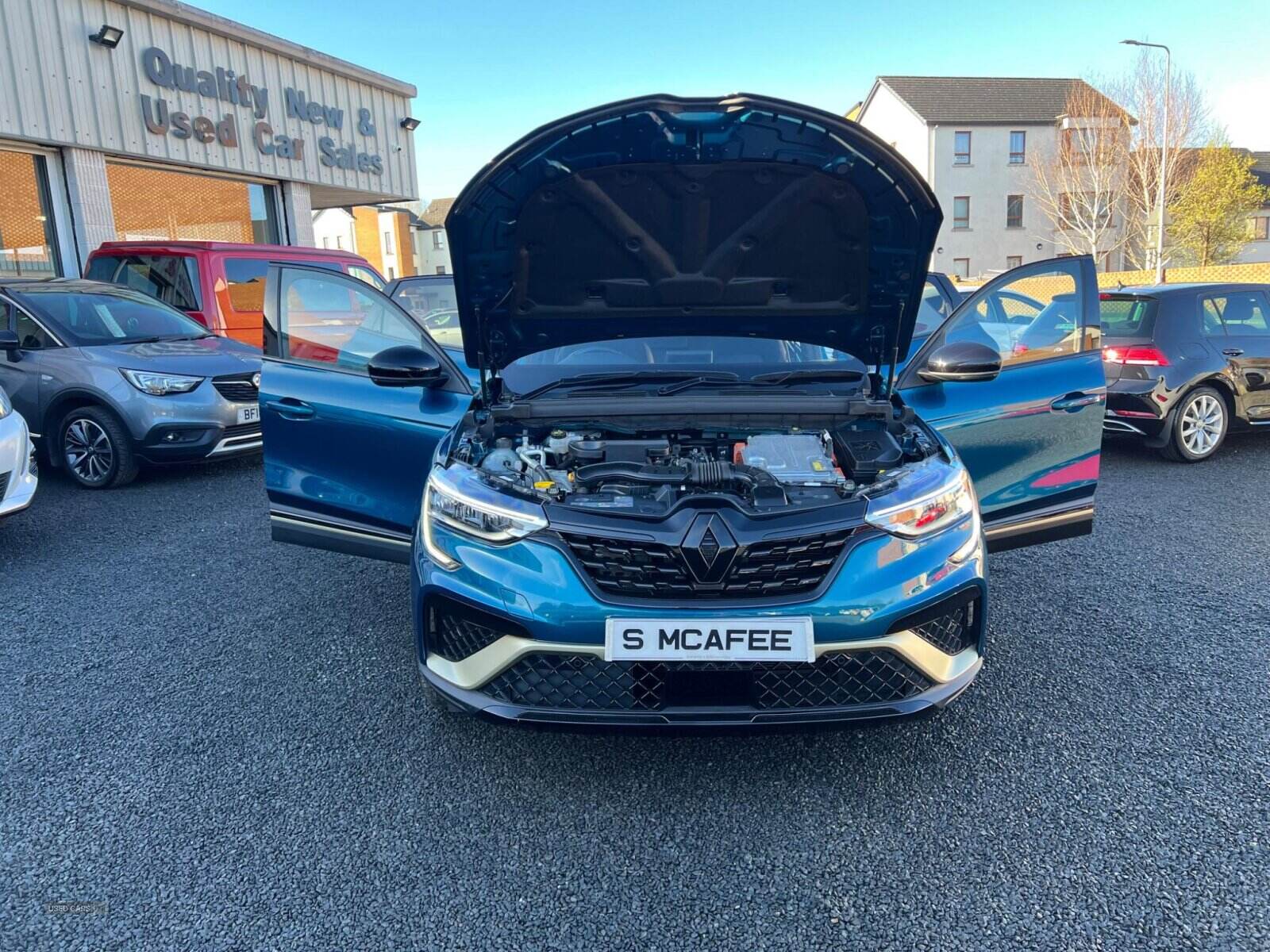 Jan 2023 Renault Arkana 1.6 E-Tech full hybrid 145 Engineered 5dr Auto
