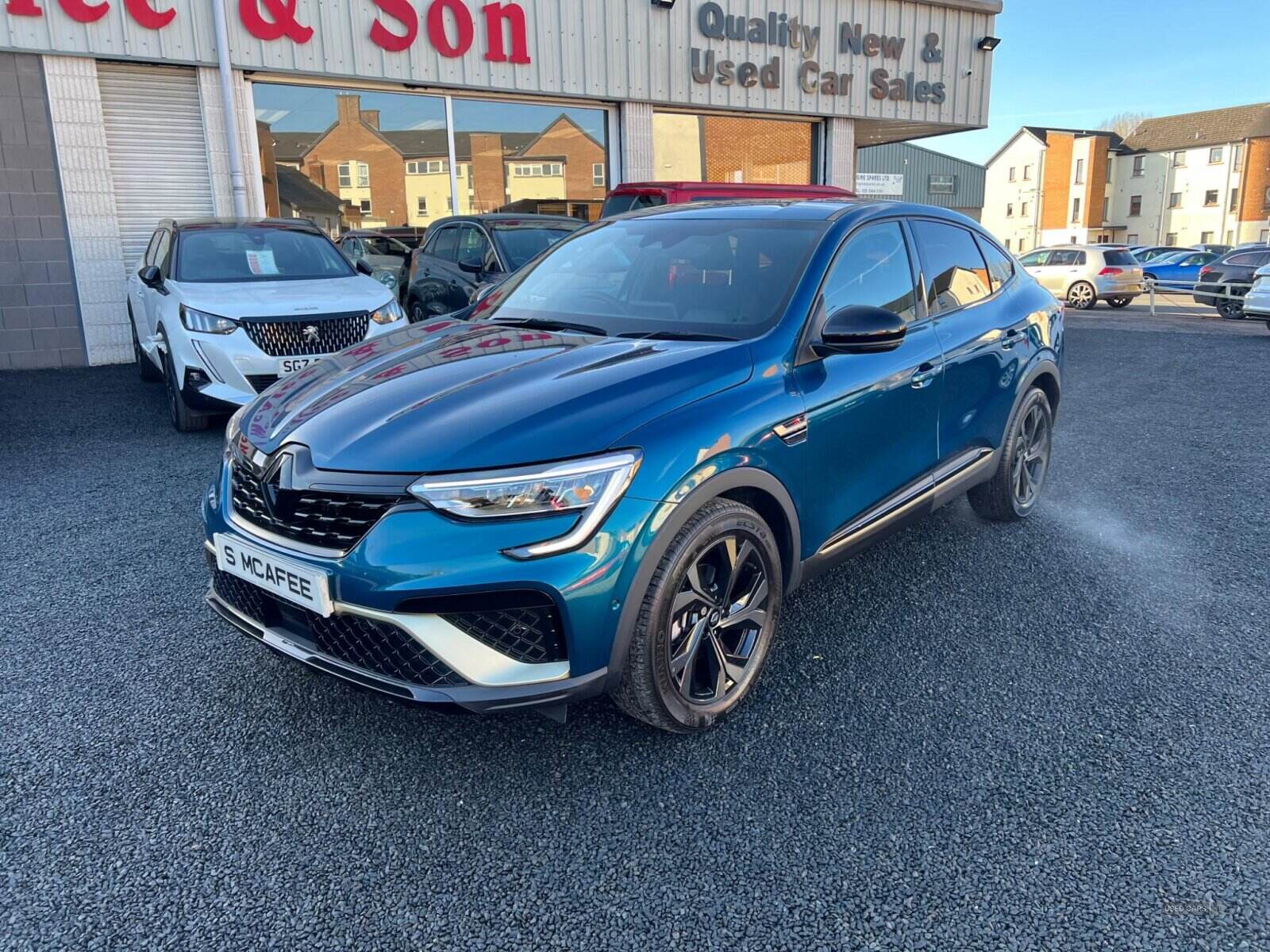 Jan 2023 Renault Arkana 1.6 E-Tech full hybrid 145 Engineered 5dr Auto