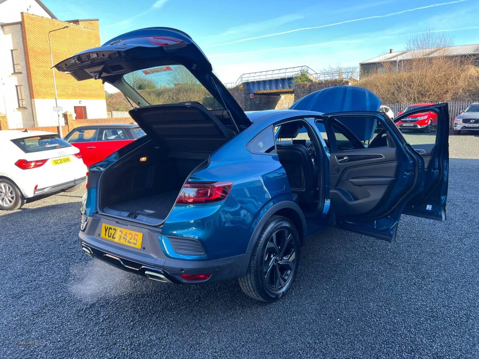 Jan 2023 Renault Arkana 1.6 E-Tech full hybrid 145 Engineered 5dr Auto