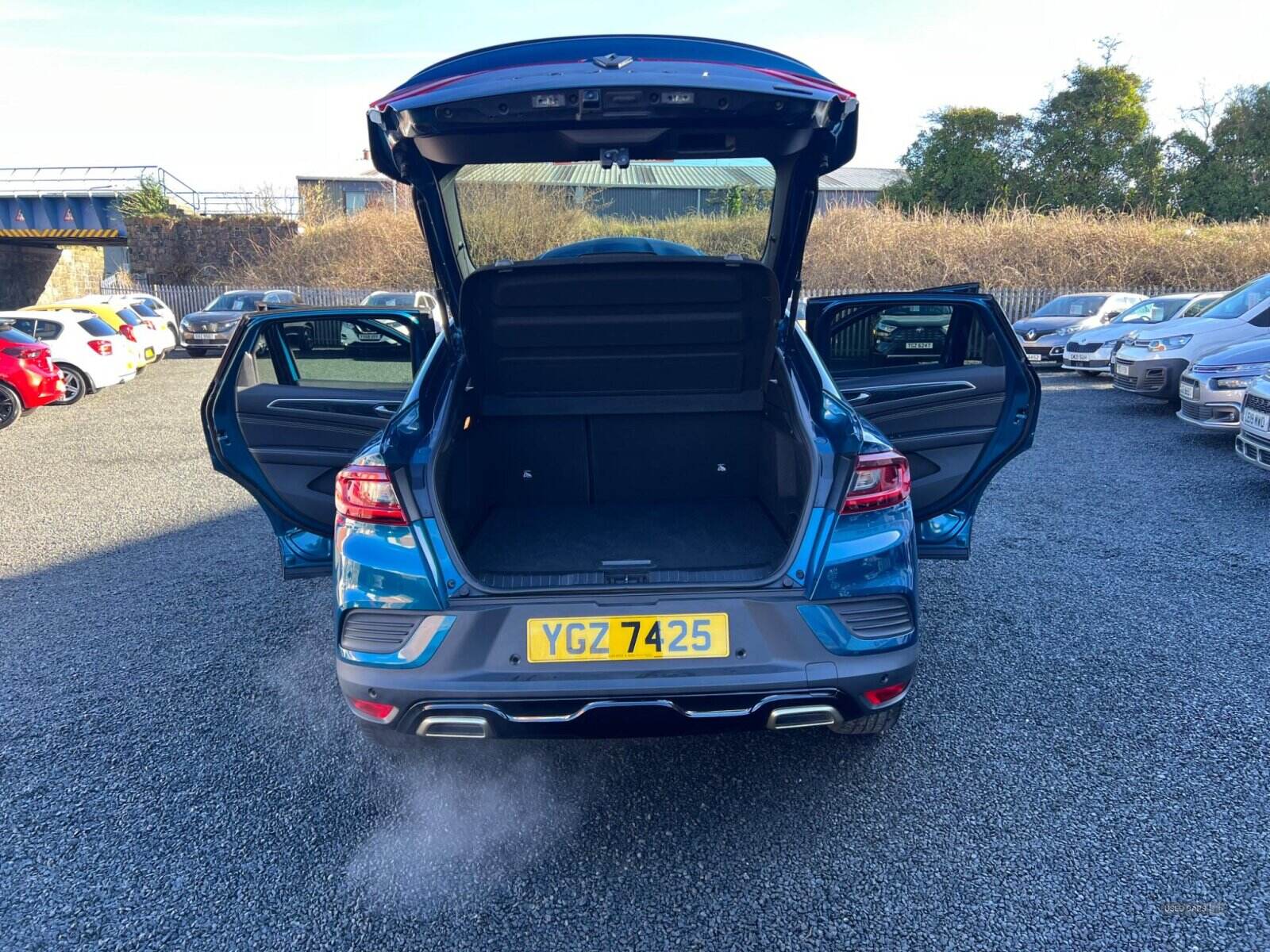 Jan 2023 Renault Arkana 1.6 E-Tech full hybrid 145 Engineered 5dr Auto