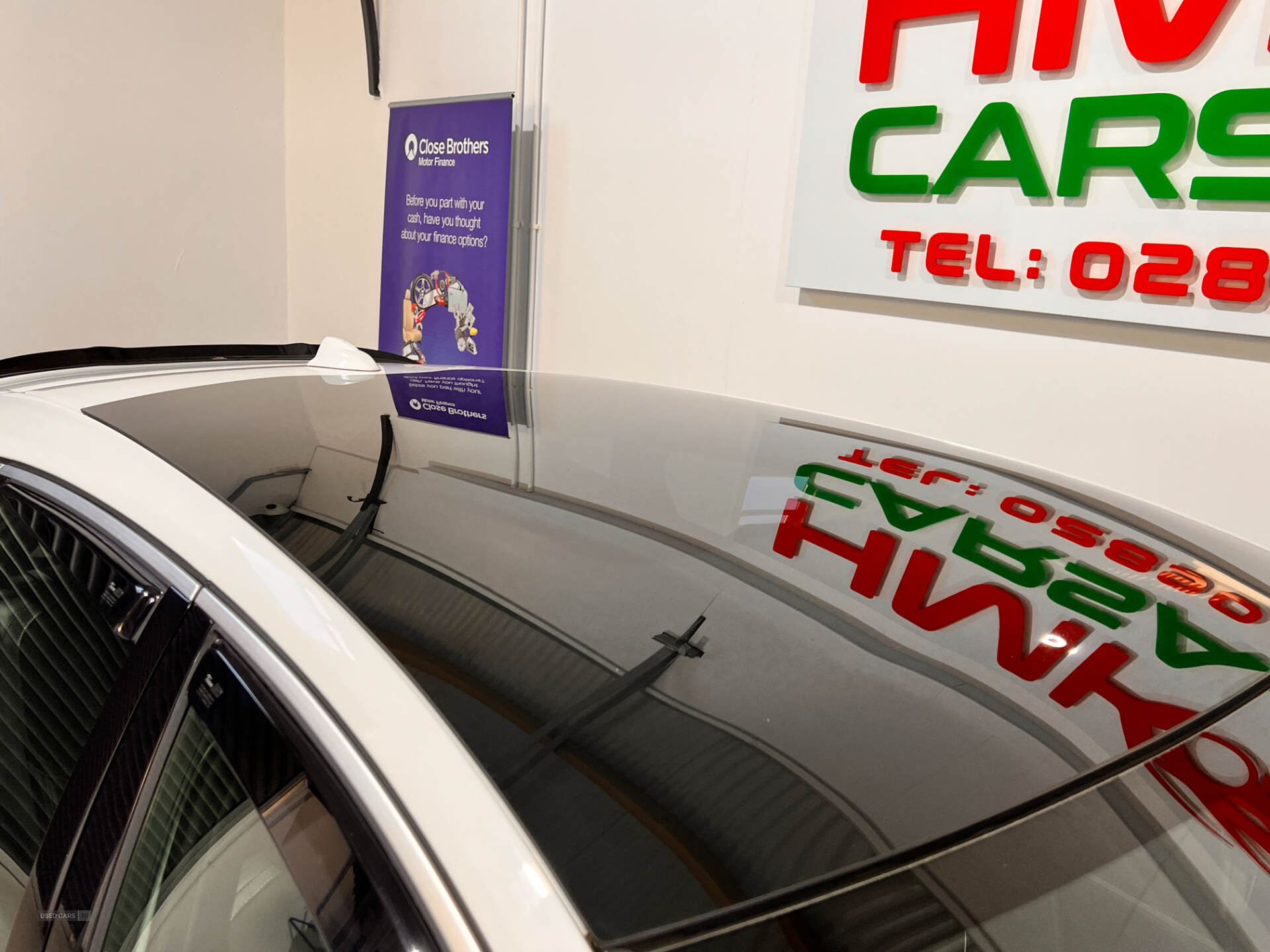 Sep 2015 Volvo V40 D4 [190] R DESIGN 5dr